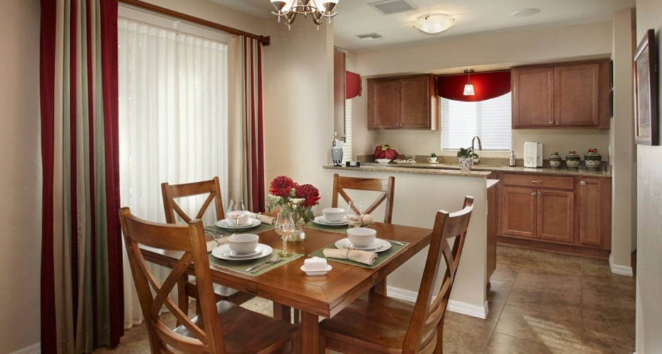 40_kitchen_and_dining